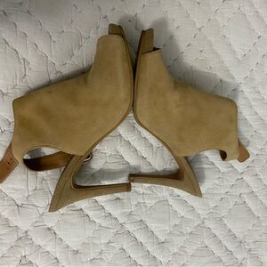 14th & Union suede heels